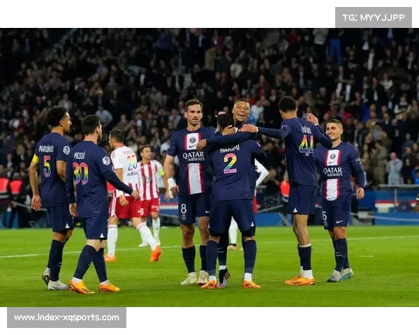 巴黎圣日耳曼vs里尔：主队控球率占优，客队铁桶阵迎战